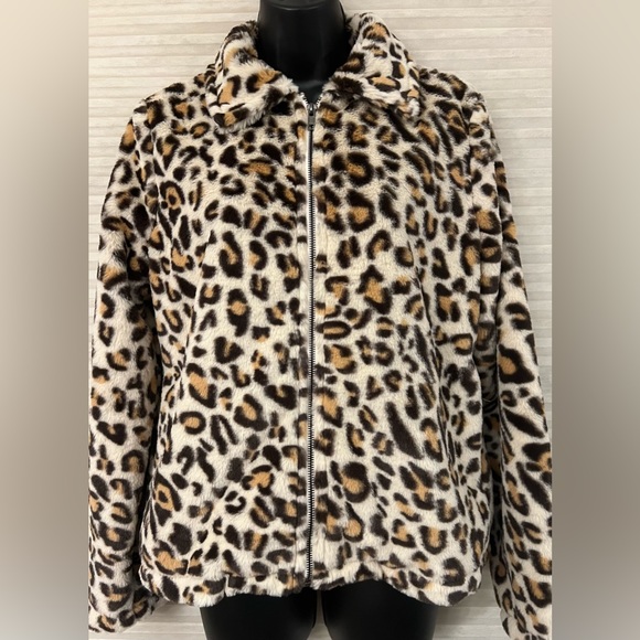 ANDREE BY UNIT FAUX FUR LEOPARD JACKET SIZE SMALL - Picture 2 of 16